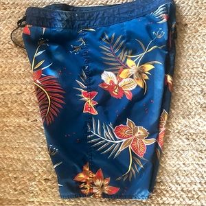 Billabong Old Hawaiian Surfing Board Shorts Sz 34”